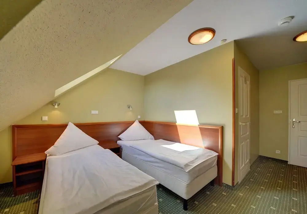 Hotel Belweder - przy hotelu Golebiewski