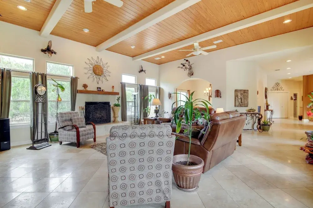 Luxe Lake Travis Vacation Rental w/ Heated Pool
