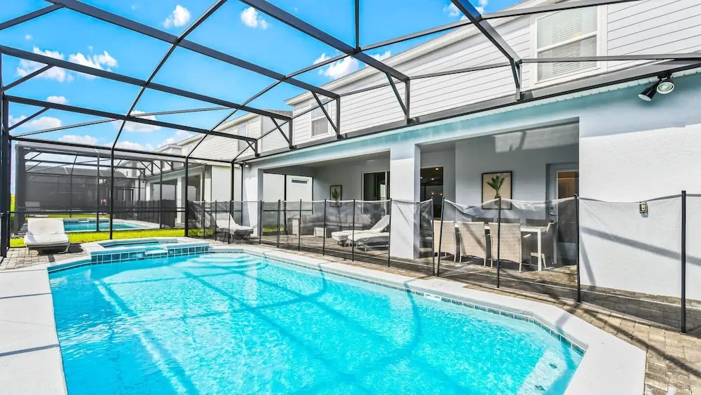 Comfort & Luxury Near Orlando Attractions