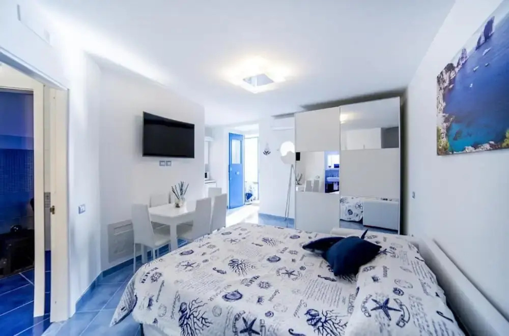 Blu Angel Relais