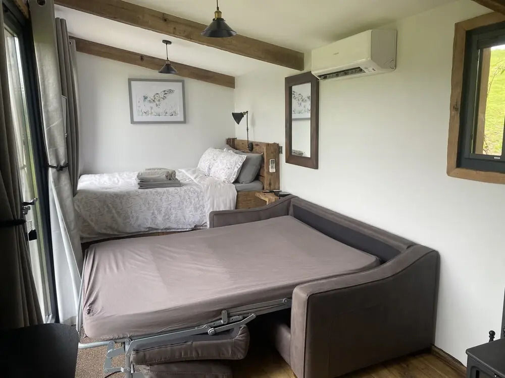 Red Oaks Shepherds hut