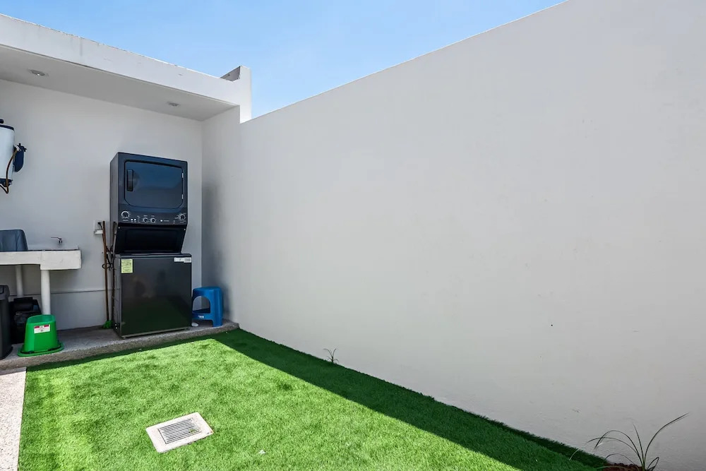 Porto Residencial, Unit 10 Sunny House in Nuevo Vallarta With Pool Access