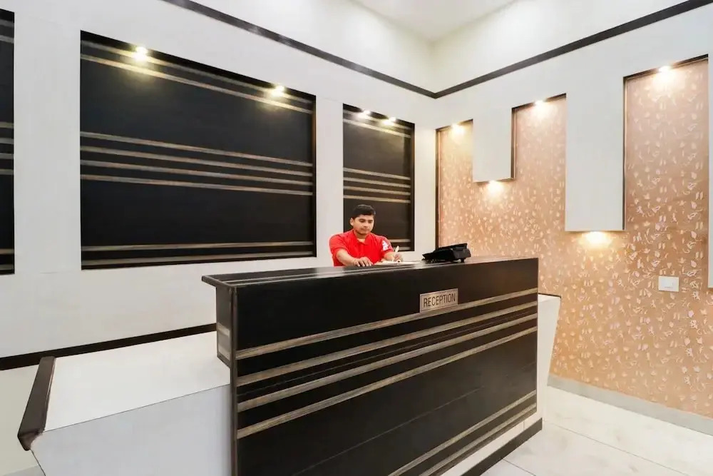Victoria Crossroads by OYO Rooms