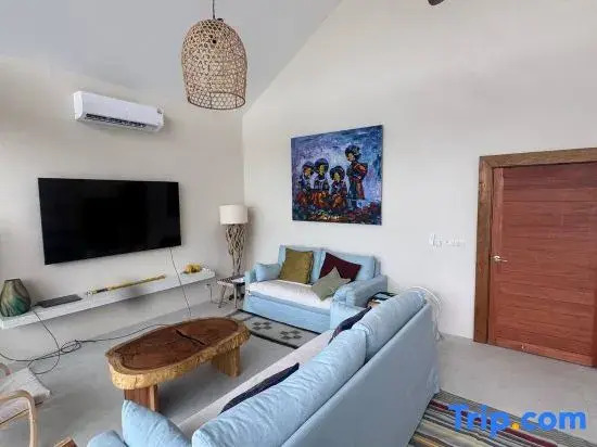 Sarana Beach Front Villas