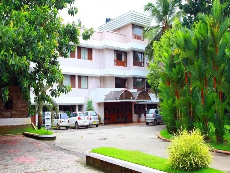 Hotel Highway Garden