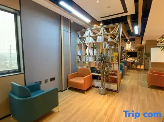 Unknown Li Panyu Hotel (Jingkai Fujikang Branch)