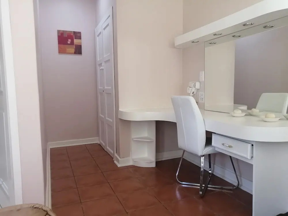 Easy Inn Guesthouse