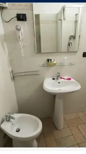 Camere Anna