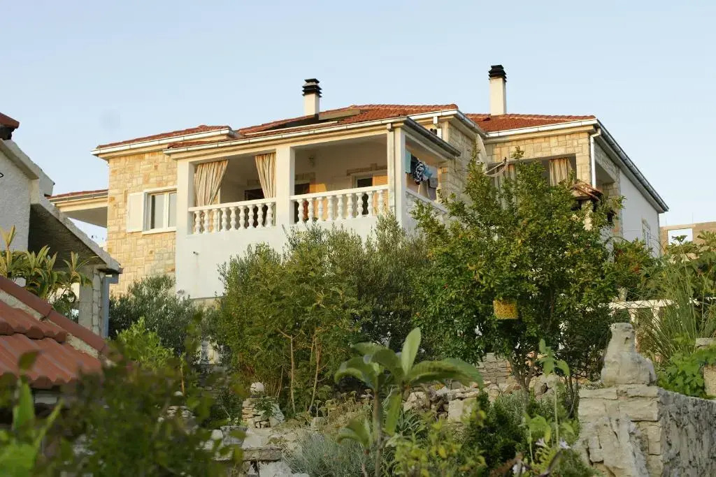Apartments Solta