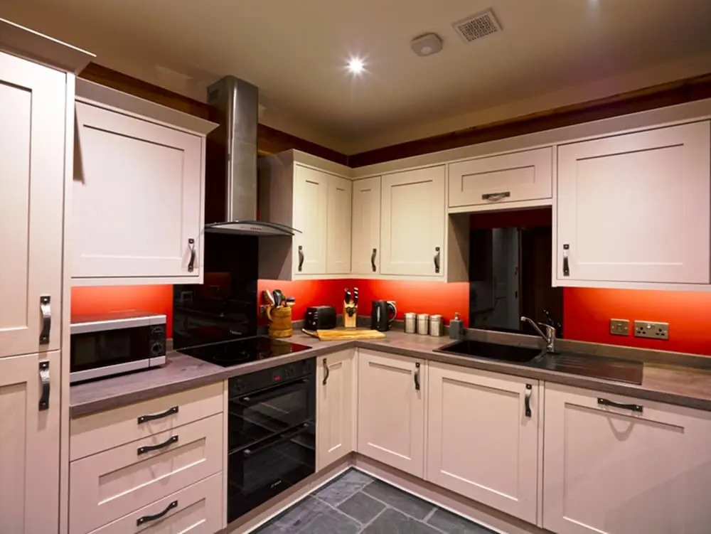 Caledonian Cabin