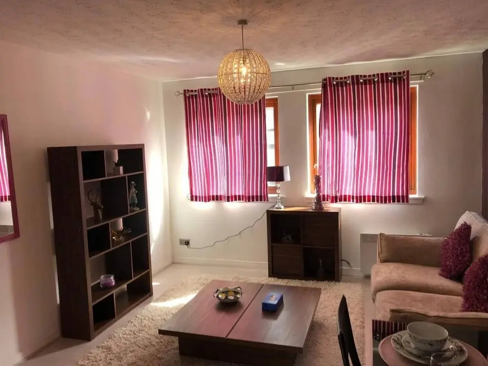 Stunning 2-bed Serviced Selfcatering Apartment