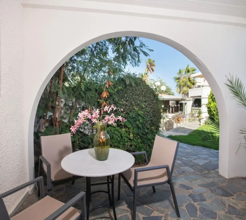 Castle Suites Hotel