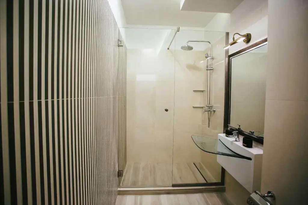 Briana Luxury Studio