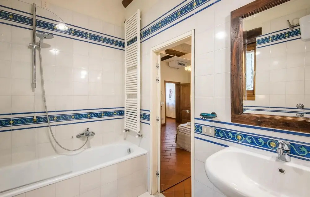 Amazing Home in Castiglion Fiorentino With 4 Bedrooms, Private Swimming Pool and Outdoor Swimming Pool