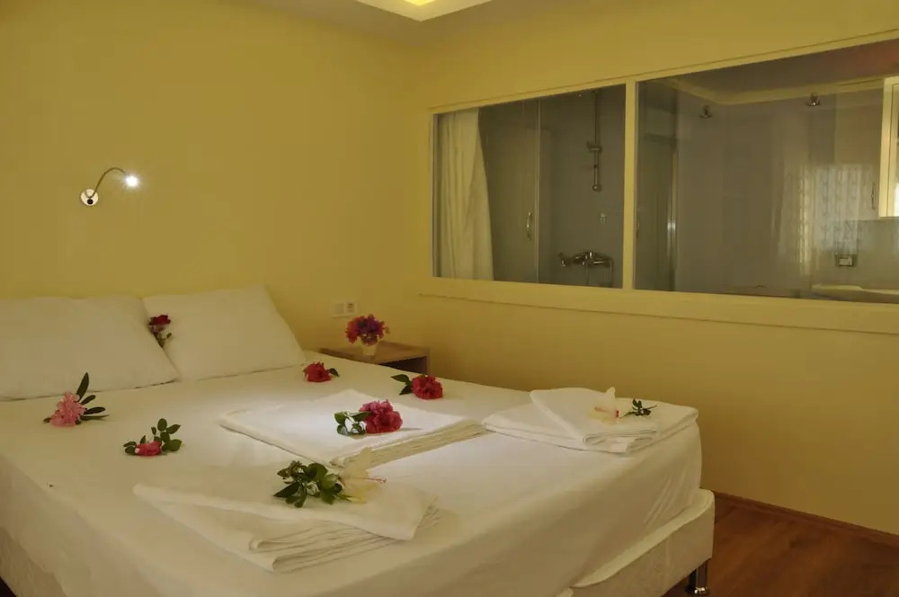 Koc Pension Kekova