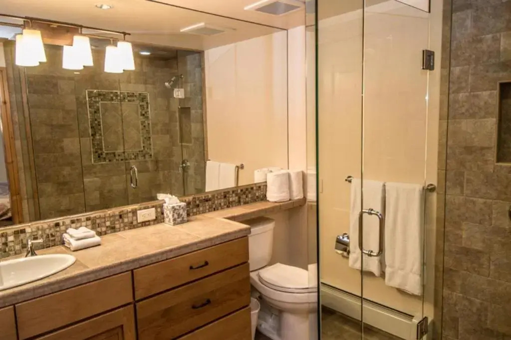 Fifth Avenue Unit 202