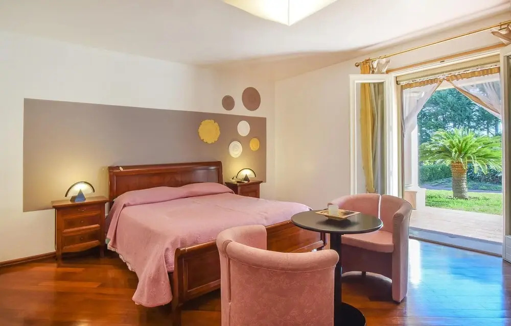Awesome Home in Ispica With Wifi, Private Swimming Pool and Outdoor Swimming Pool
