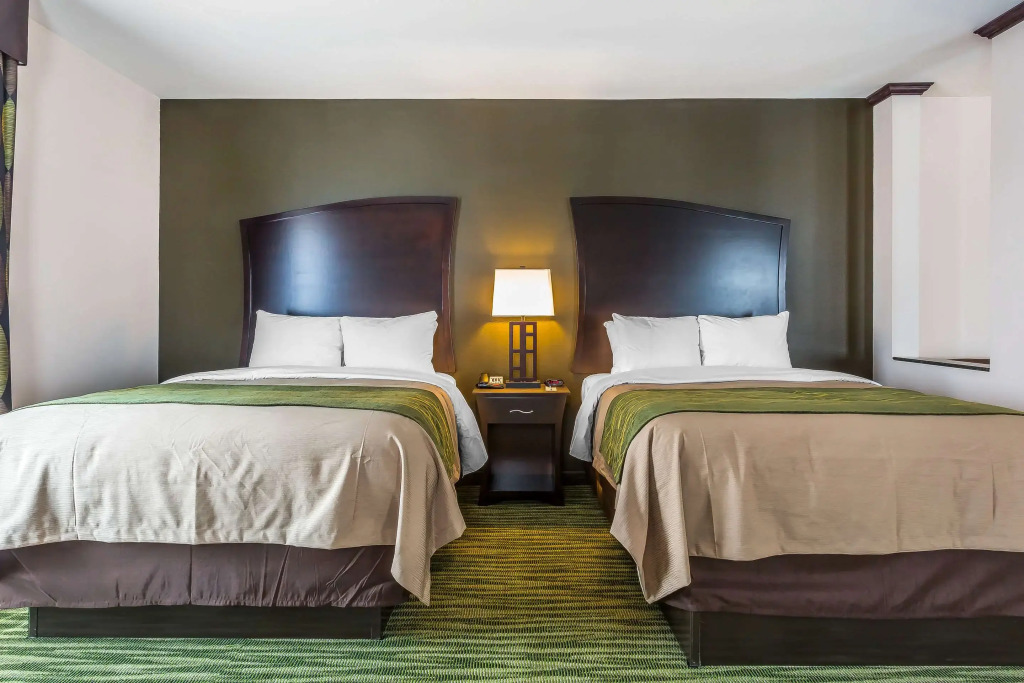 Comfort Inn & Suites Moore - Oklahoma City