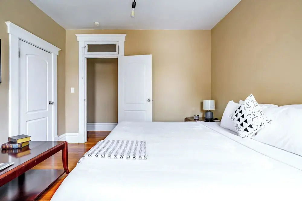 The Parkside by Jungle House – Short North Boutique Suites