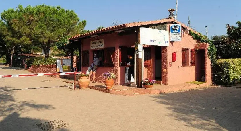 Camping Village Tavolara