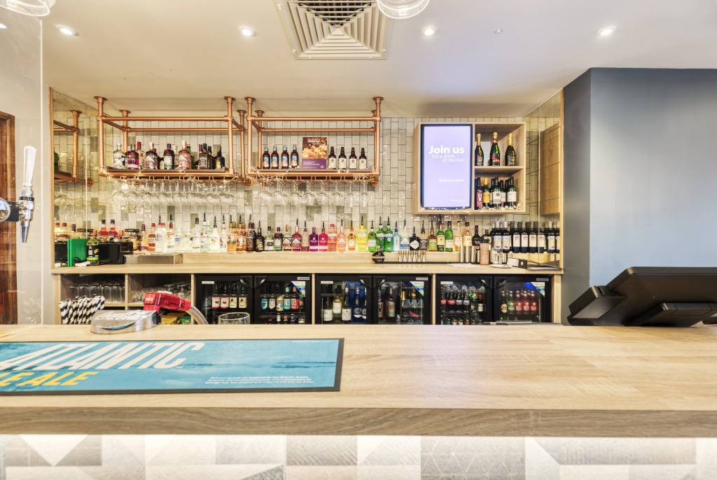 Отель Premier Inn Faversham