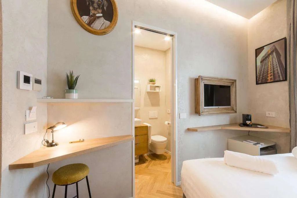 Duomo Deluxe Room