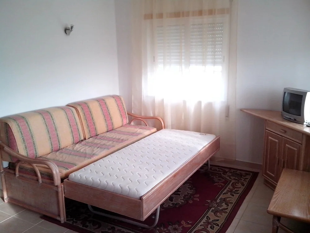 Remarkable 1-bed Apartment in Olhos de Agua