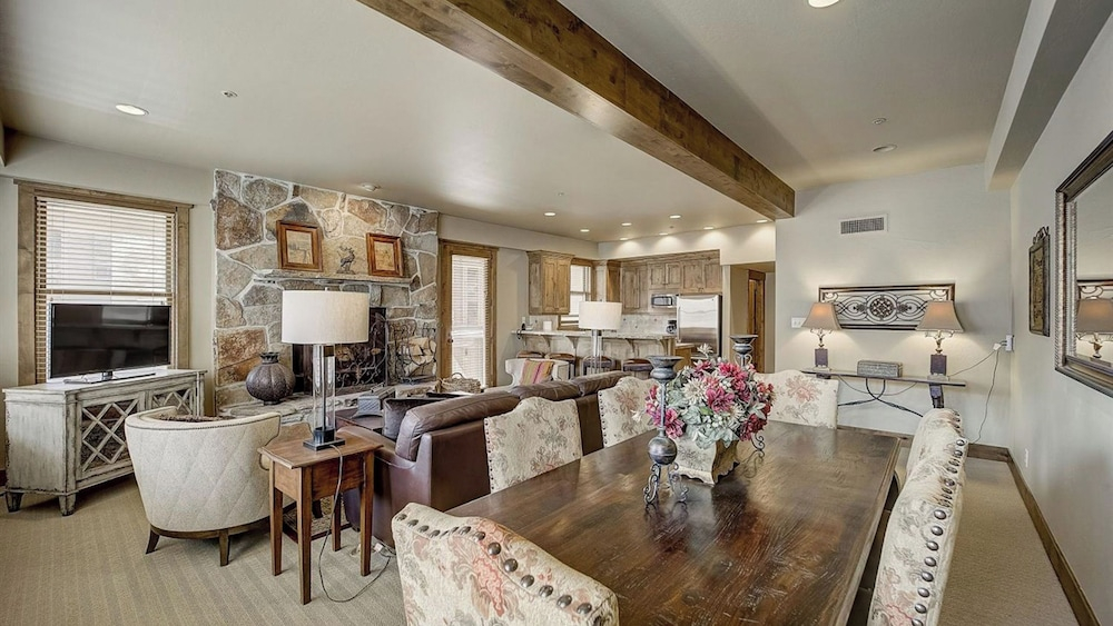 Mont Cervin #22 by Avantstay Luxury Ski in Ski out Home in Park City!