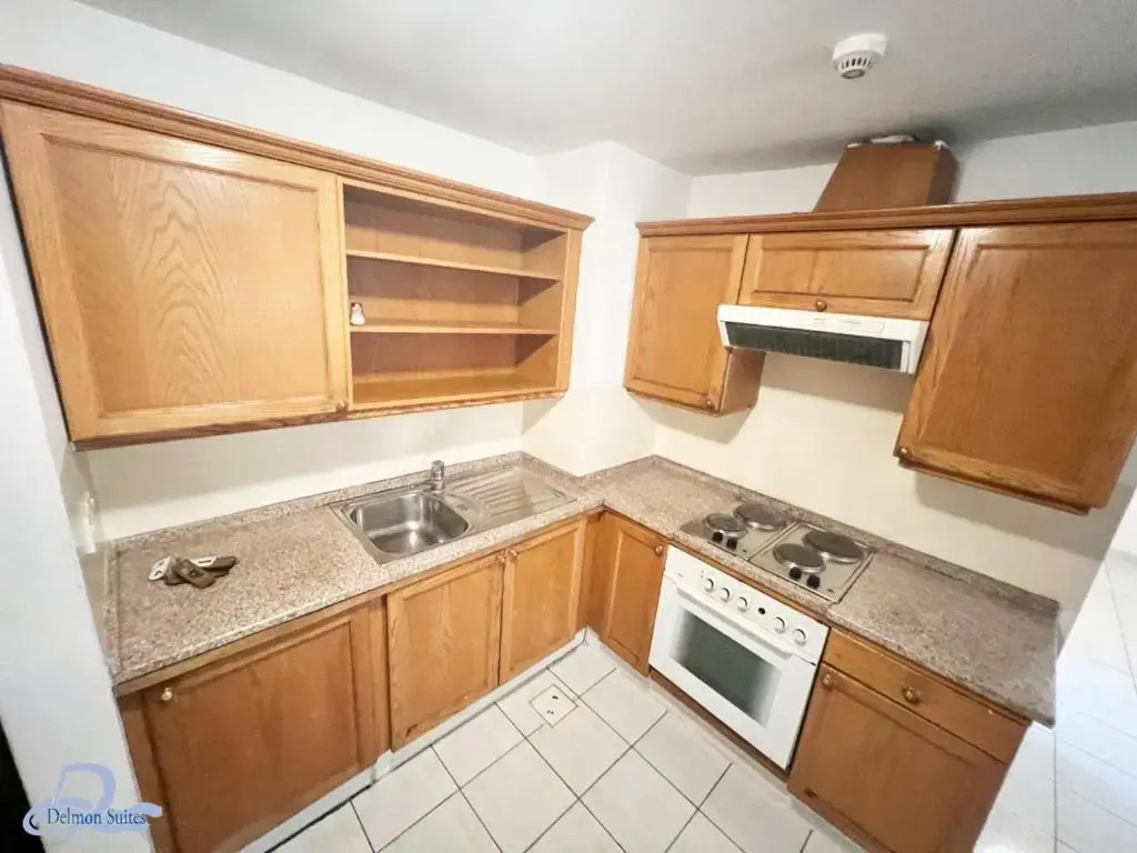 Delmon Suites
