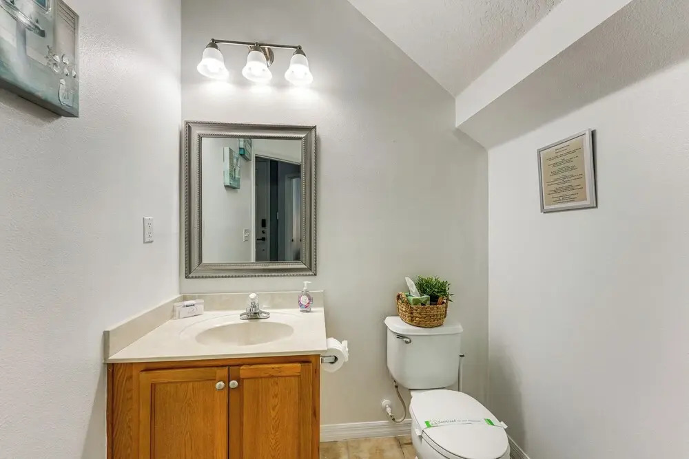 2 Mi to Wdw: Townhouse w/ Patio & Pool Access