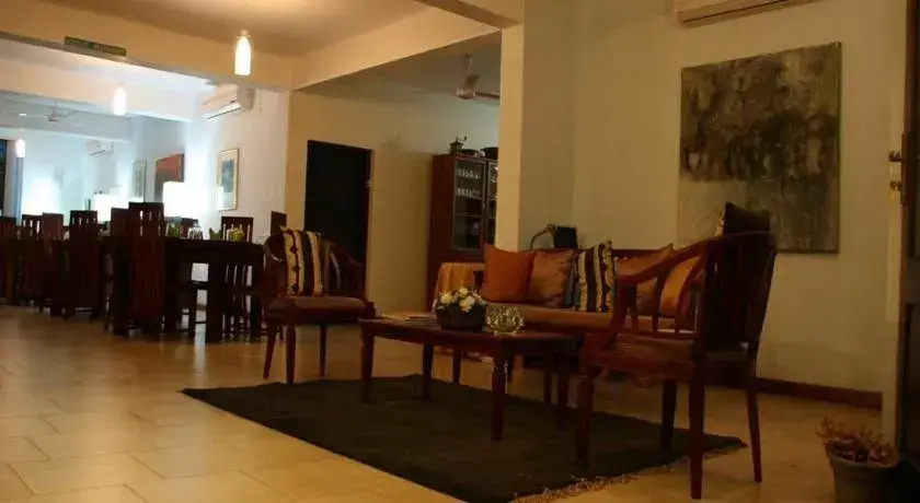 C & I Beach Hotel