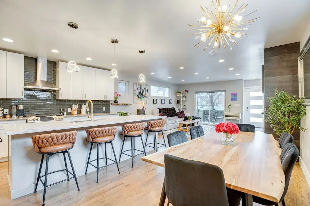 1 Mi to Dtwn Denver: Sleek Duplex w/ Rooftop Deck!