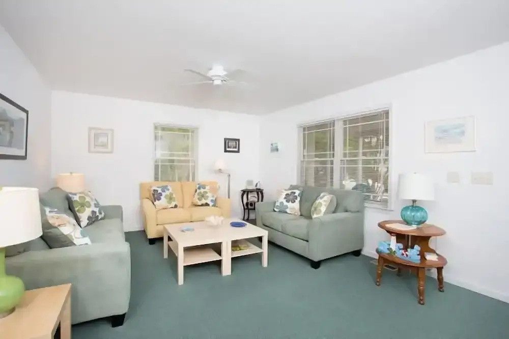 Country Club Drive 406