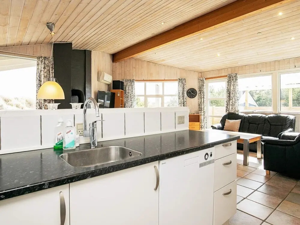 Cozy Home In Vejers Strand With Wifi