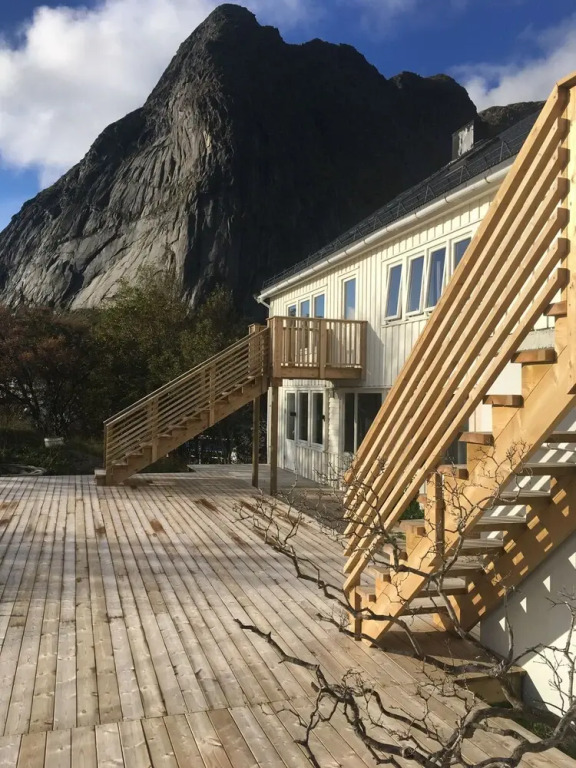 Lofoten Bed & Breakfast Reine - Rooms & Apartments