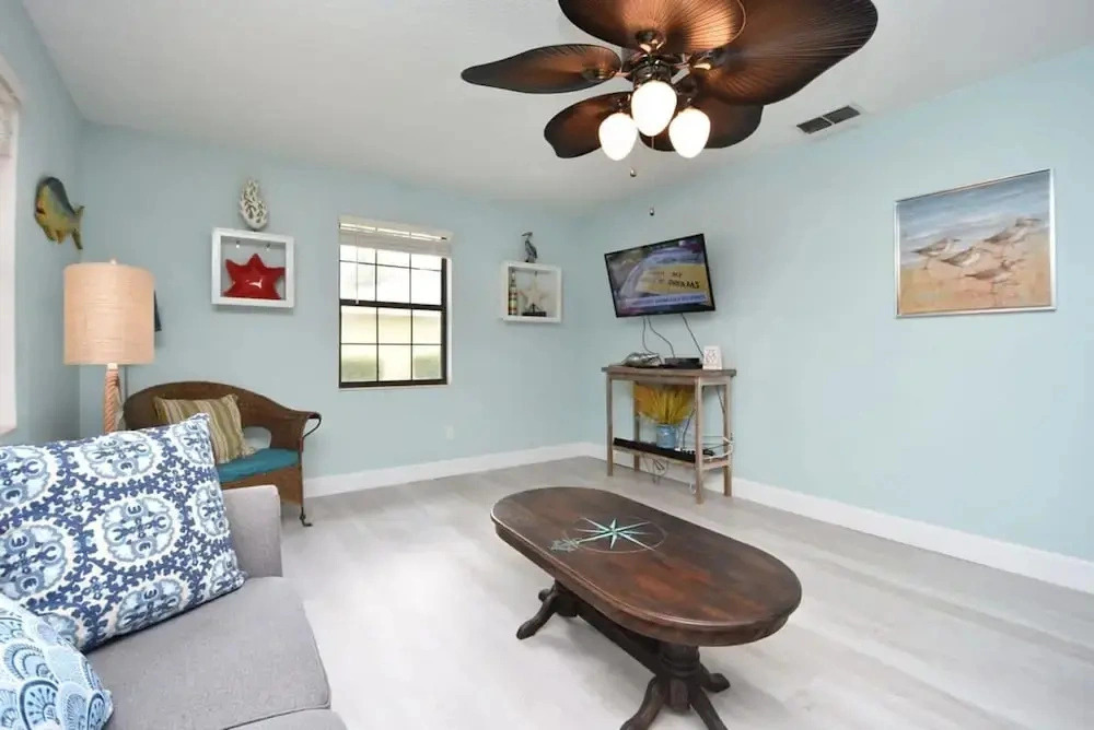 Hidden Oasis Spacious Home With Salt Water Heated Pool Hot Tub Fenced Yard Pets are Welcome