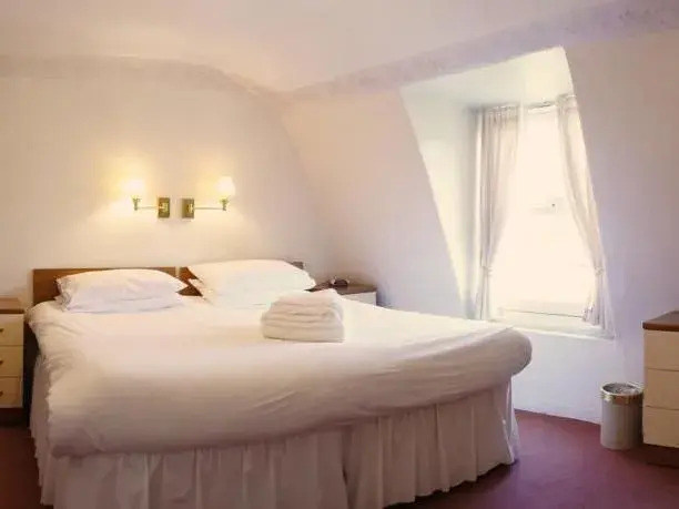 Burns Guest House