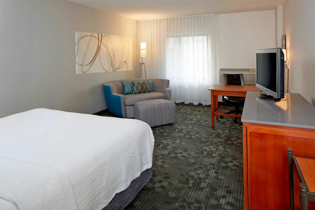 Courtyard by Marriott Bloomington Mall of America