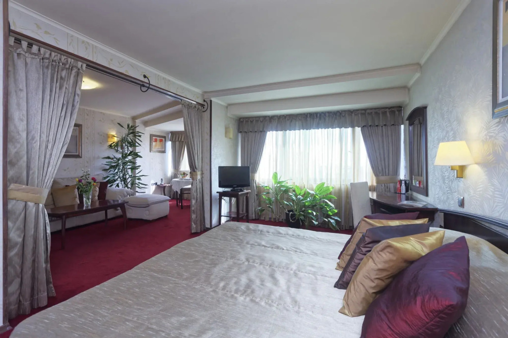 Capitol Hotel