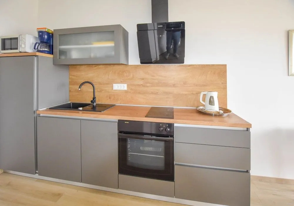 Apartments and Room Danijel
