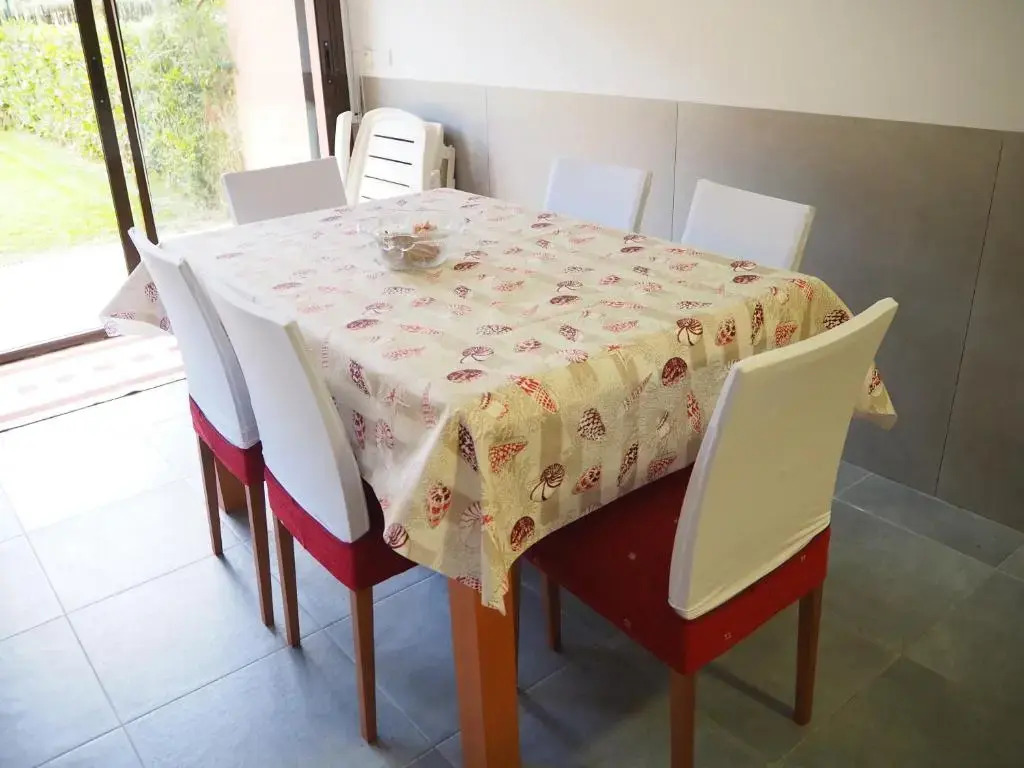 Casa lEscala, piscina comuntària i jardí privat