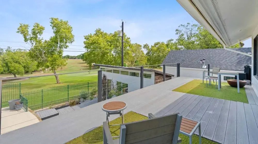Upstay Luxury Golf Retreat Near Downtown Austin
