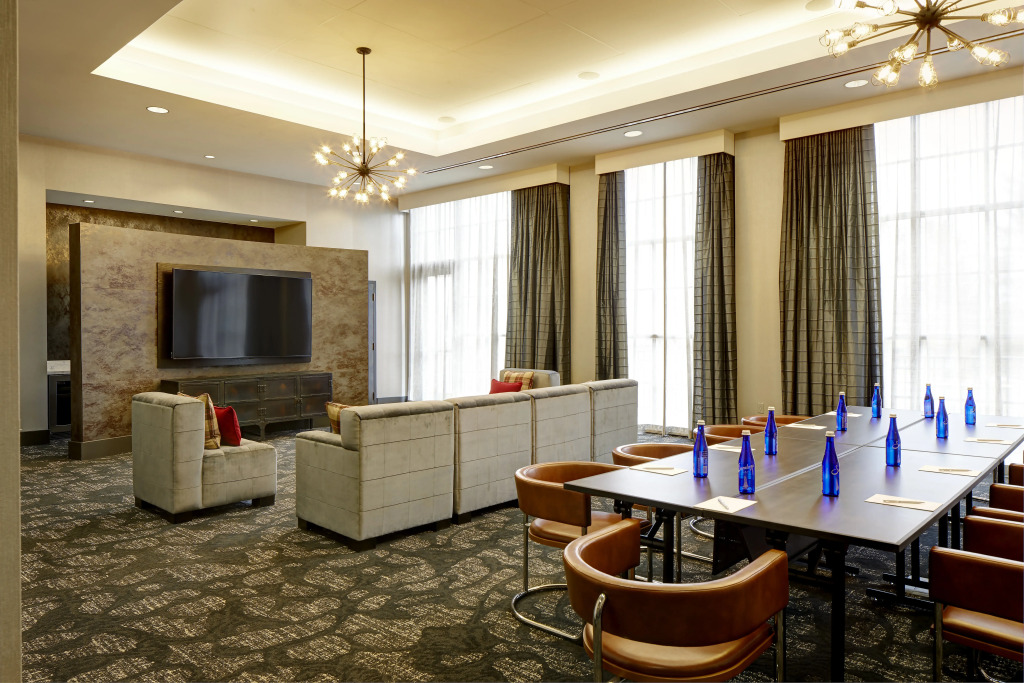 Archer Hotel Boston/Burlington