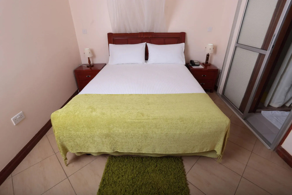 Longview Suites