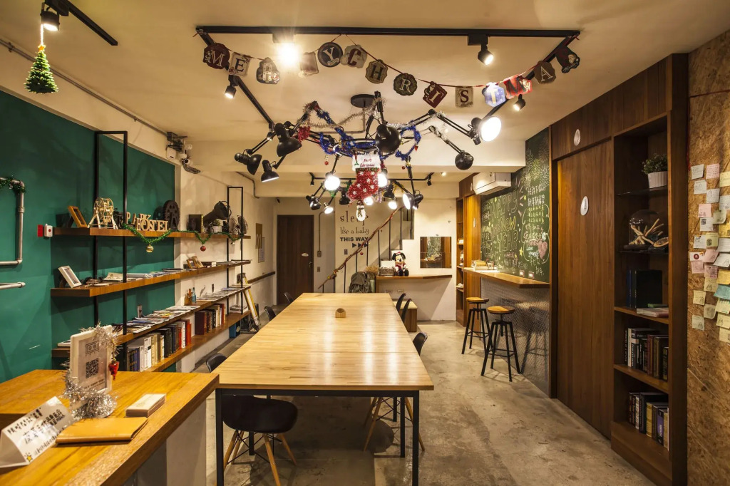 PartyO Hostel