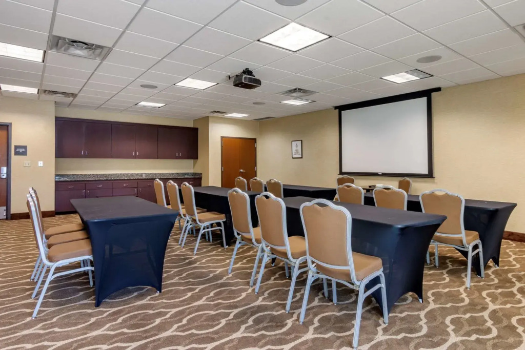 Comfort Suites Manhattan
