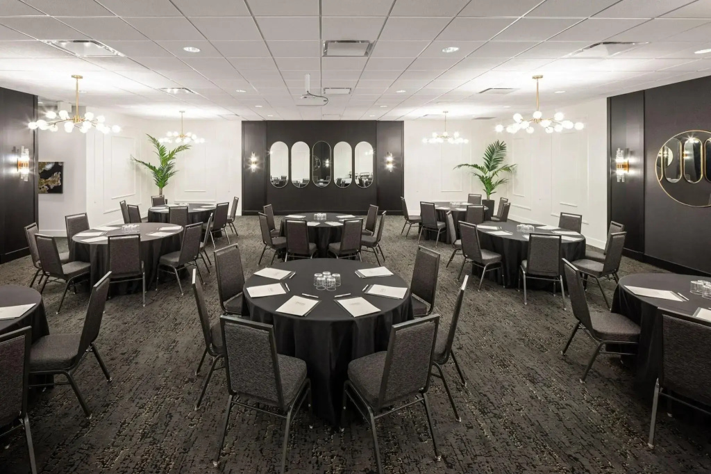 Residence Inn by Marriott Calgary South