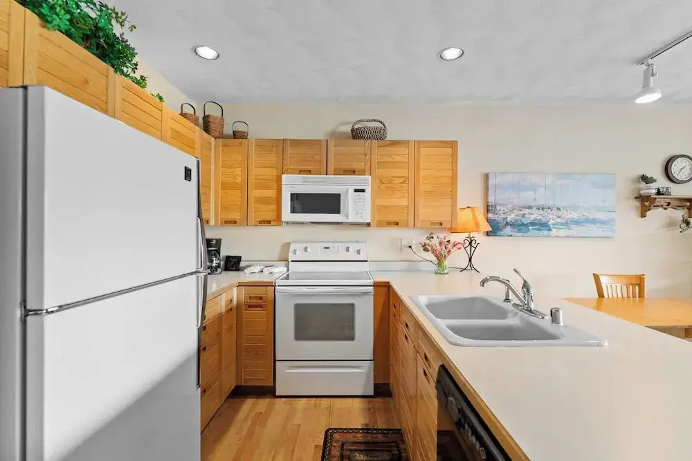 East Bay Condos #111 By Summit County Mountain Retreats