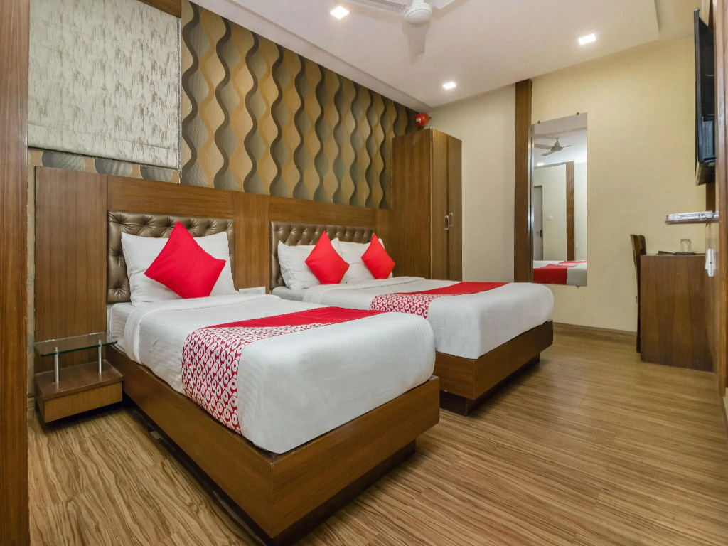 OYO 9996 Hotel Arton Suites