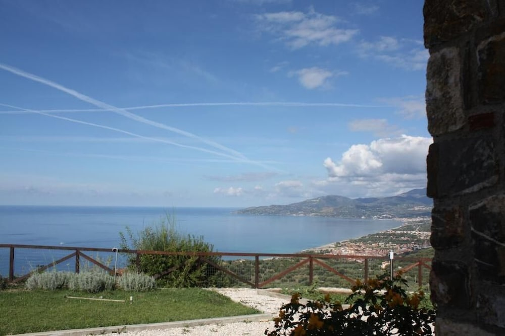 Villa Serra dElci